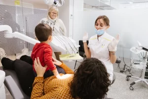 Primeres visites a l\'odontopediatra