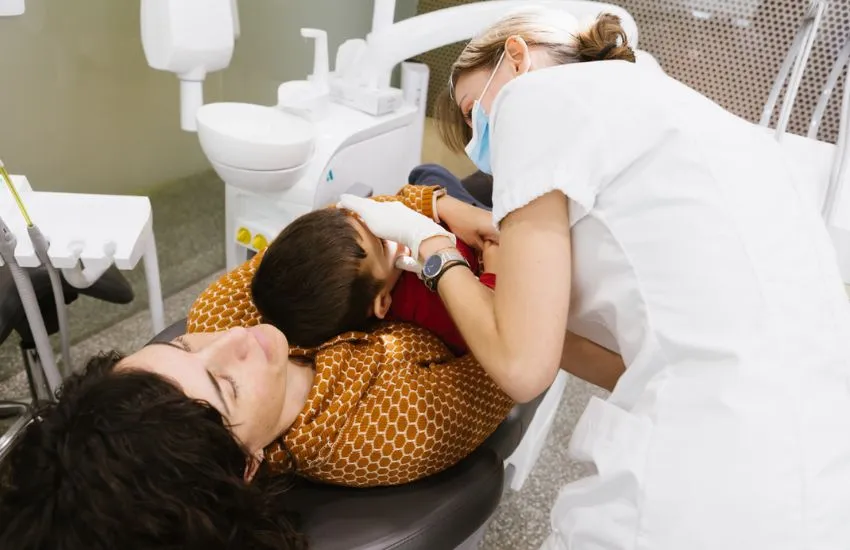 Mossegada oberta en nens: Correccion primerenca i prevenció